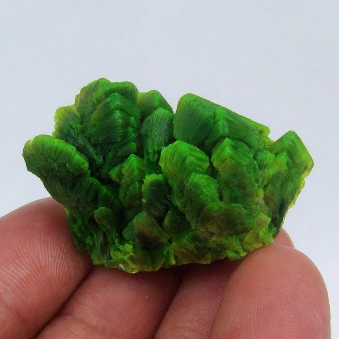 Detail Gambar Batu Uranium Nomer 39