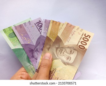 Detail Gambar Bayar Uang Nomer 57