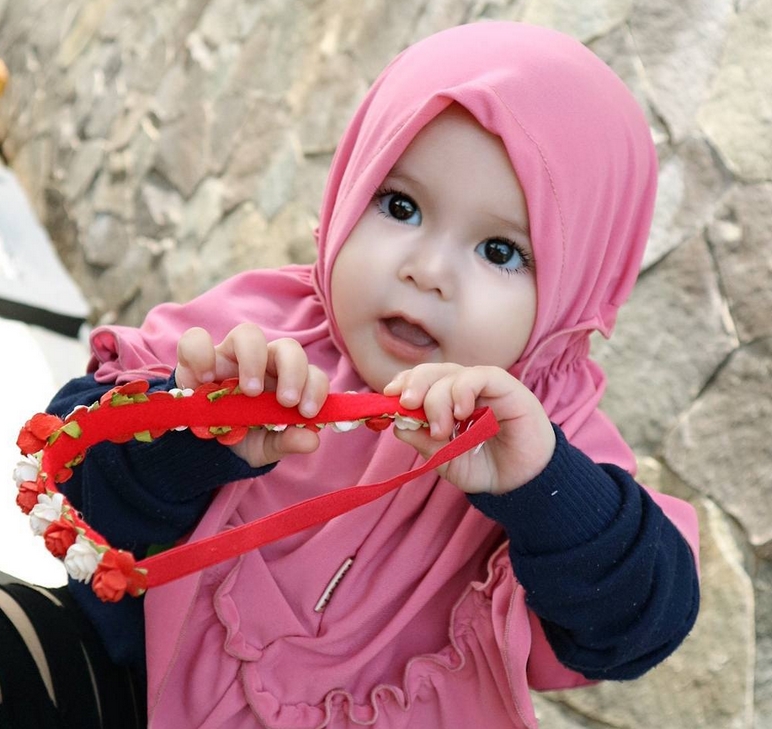 Detail Gambar Bayi Lucu Berhijab Nomer 34