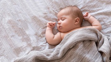 Detail Gambar Bayi Tidur Nomer 20