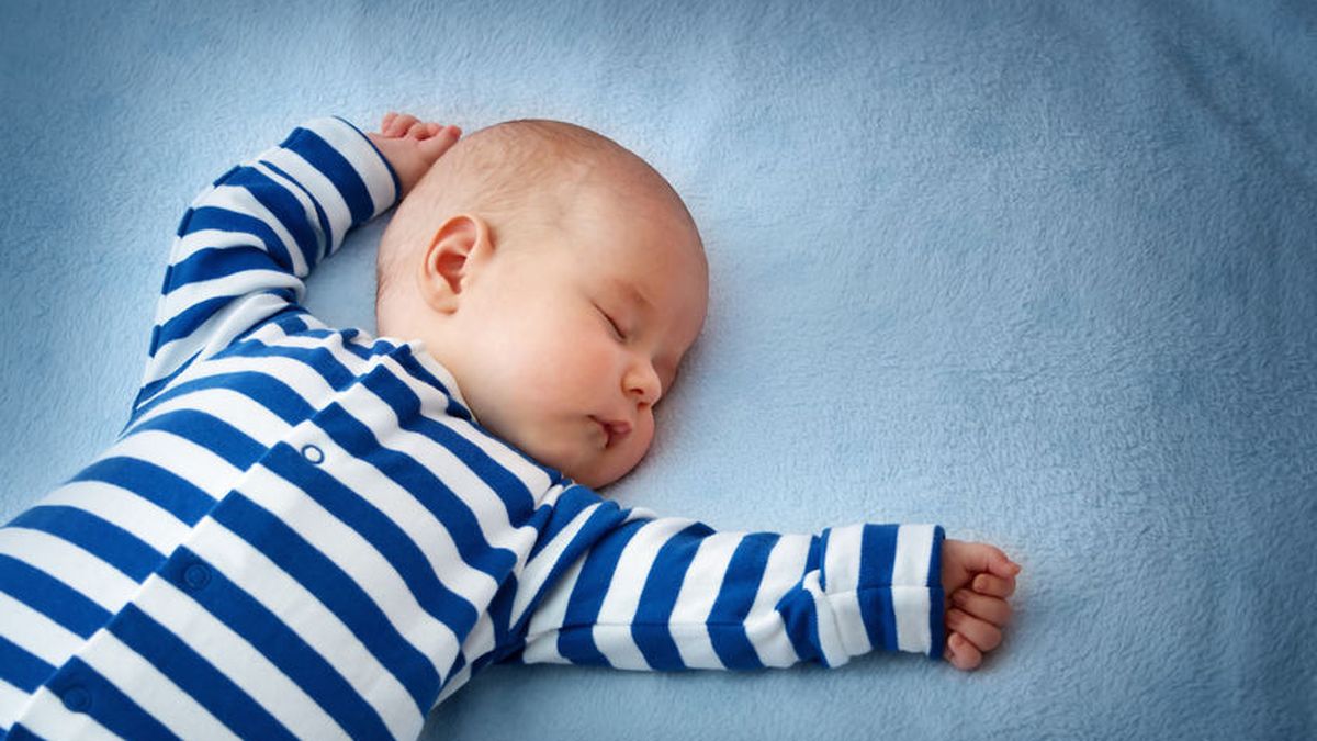 Detail Gambar Bayi Tidur Nomer 41