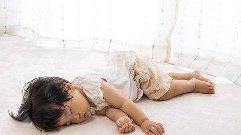 Detail Gambar Bayi Tidur Kasur Nomer 58