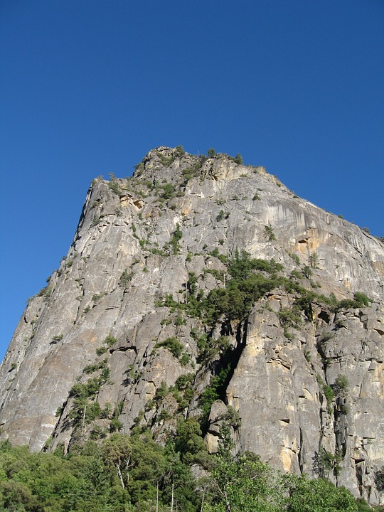Detail Gambar Bebatuan Gunung Nomer 29