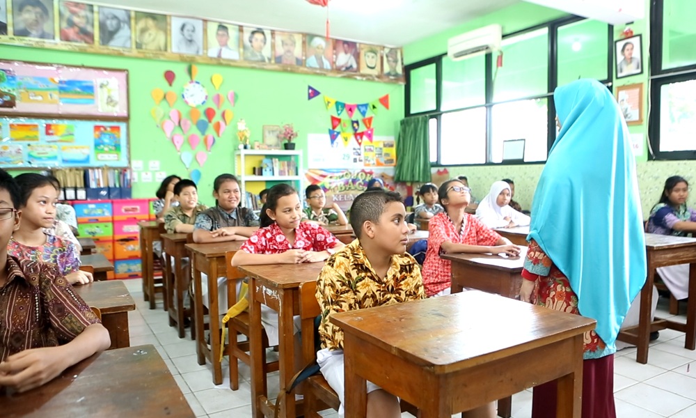 Detail Gambar Belajar Di Sekolah Nomer 34