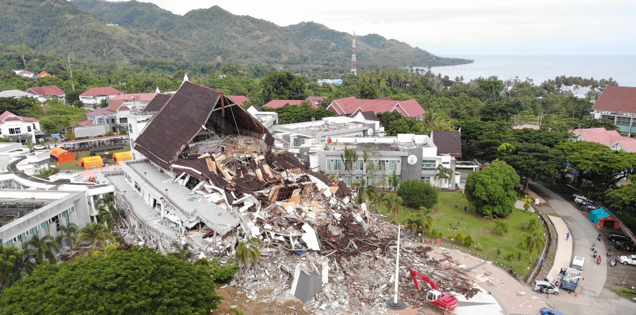 Detail Gambar Bencana Alam Gempa Bumi Di Indonesia Nomer 44