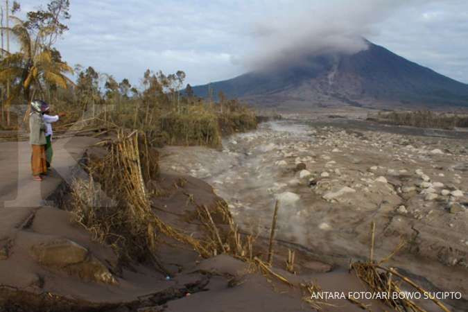 Detail Gambar Bencana Alam Gunung Meletus Nomer 8