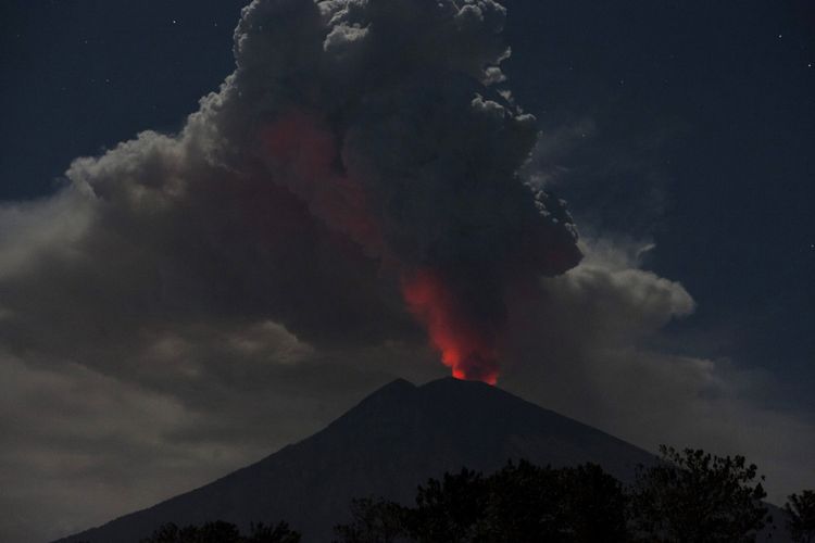 Detail Gambar Bencana Gunung Meletus Nomer 29