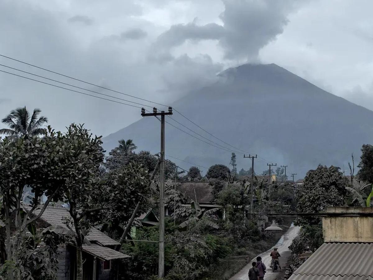 Detail Gambar Bencana Gunung Meletus Nomer 36