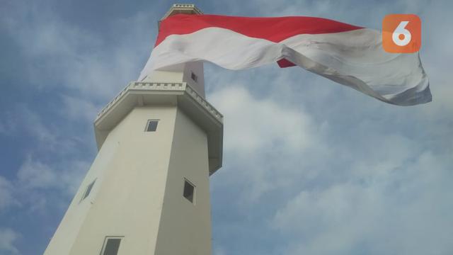 Detail Gambar Bendera Berkibar Indonesia Nomer 36