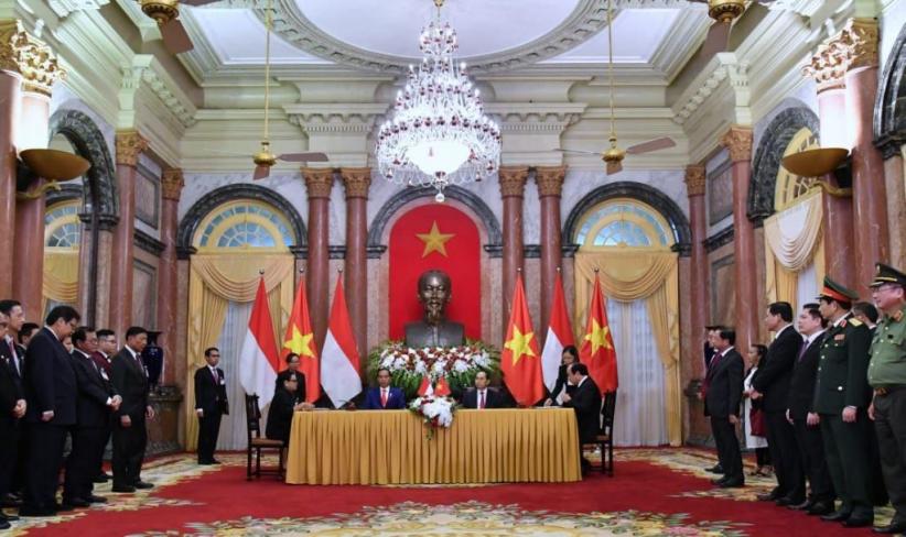 Detail Gambar Bendera Dan Presiden Vietnam Nomer 19
