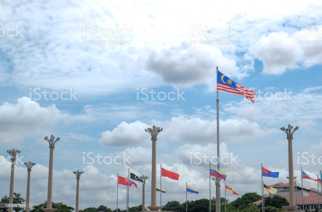 Detail Gambar Bendera Di Seluruh Dunia Nomer 30