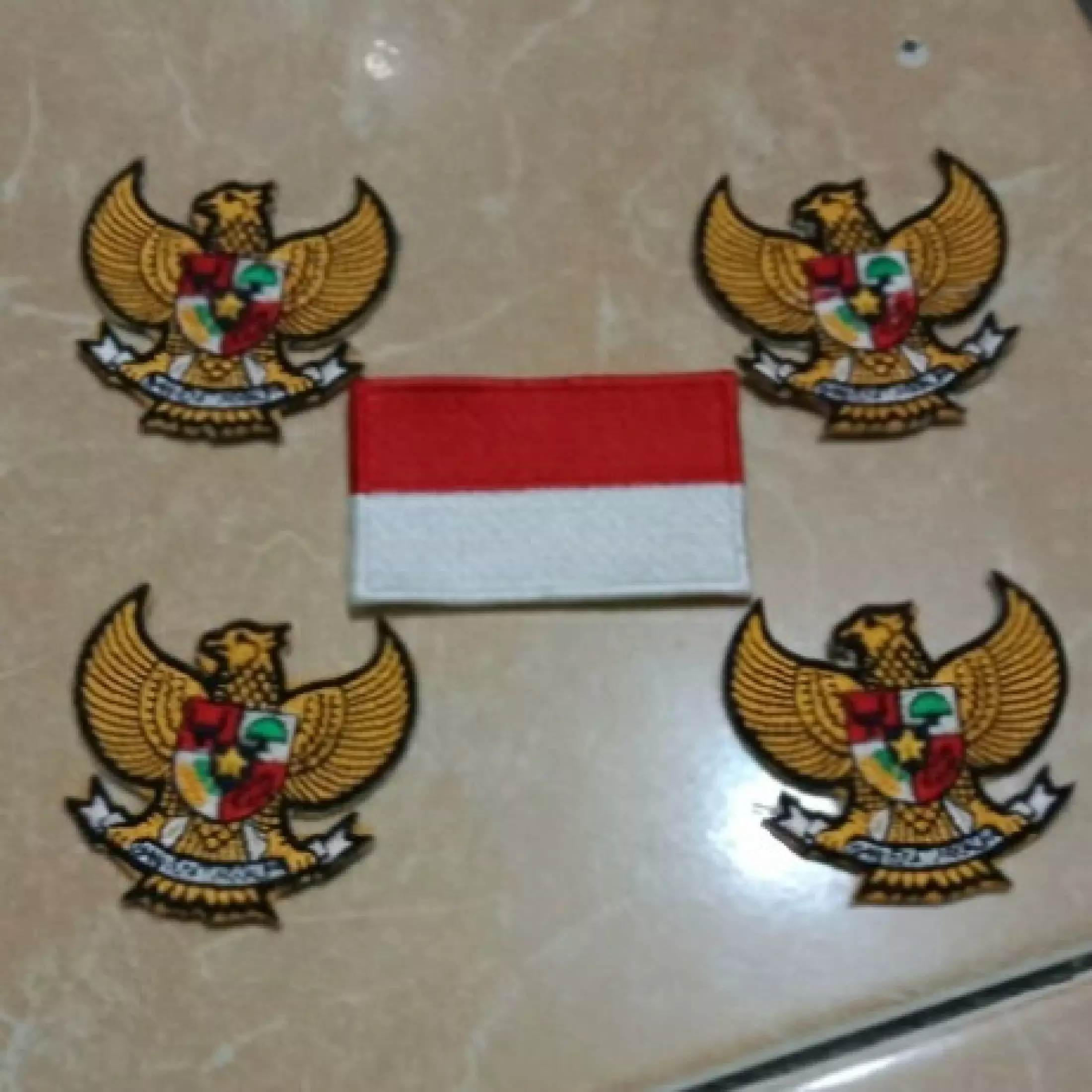 Detail Gambar Bendera Garuda Nomer 48