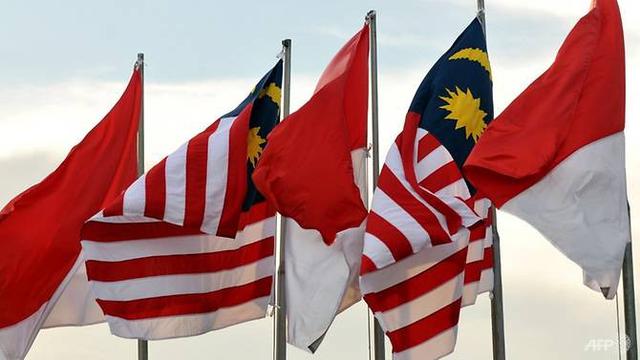 Detail Gambar Bendera Indonesia Dan Malaysia Nomer 30