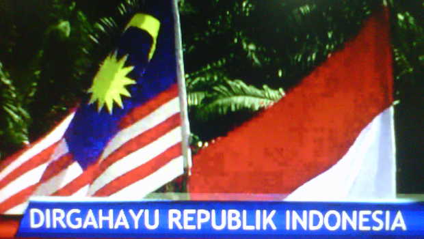 Detail Gambar Bendera Indonesia Dan Malaysia Nomer 33