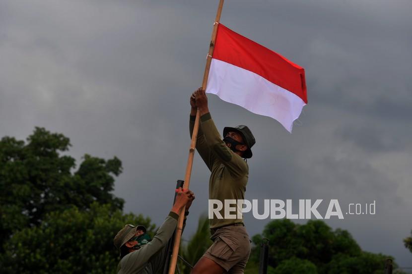 Detail Gambar Bendera Indonesia Setengah Tiang Nomer 20