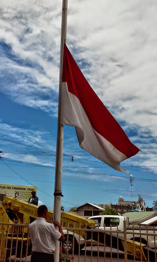 Detail Gambar Bendera Indonesia Setengah Tiang Nomer 35