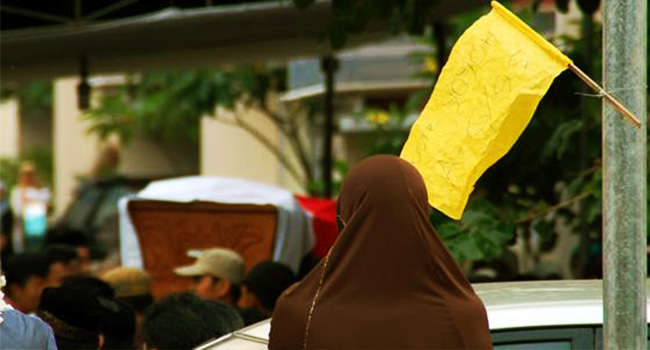 Detail Gambar Bendera Kuning Nomer 7