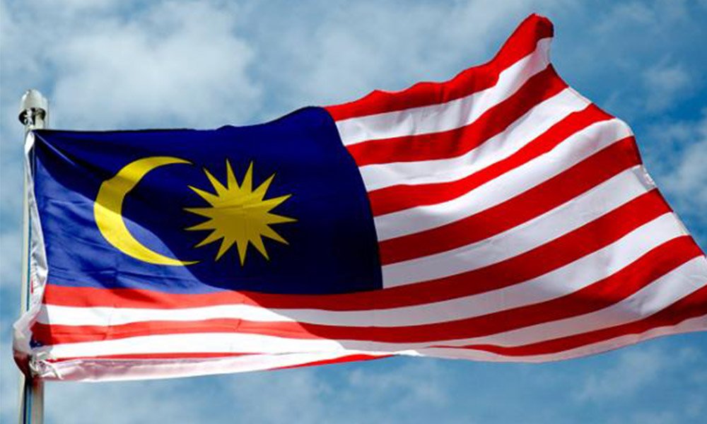 Detail Gambar Bendera Malaysia Berkibar Nomer 15