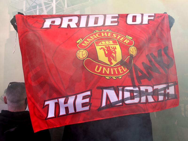 Detail Gambar Bendera Manchester United Nomer 20