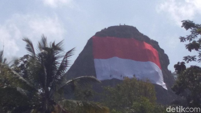 Detail Gambar Bendera Merah Putih Keren Nomer 54