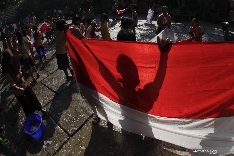 Detail Gambar Bendera Merah Putih Untuk Diwarnai Nomer 42