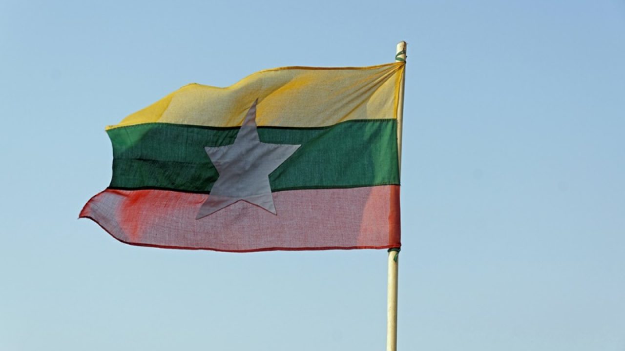 Detail Gambar Bendera Myanmar Nomer 14