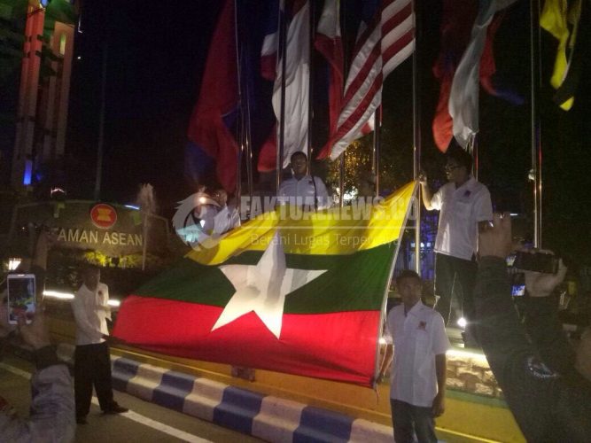 Detail Gambar Bendera Myanmar Nomer 57