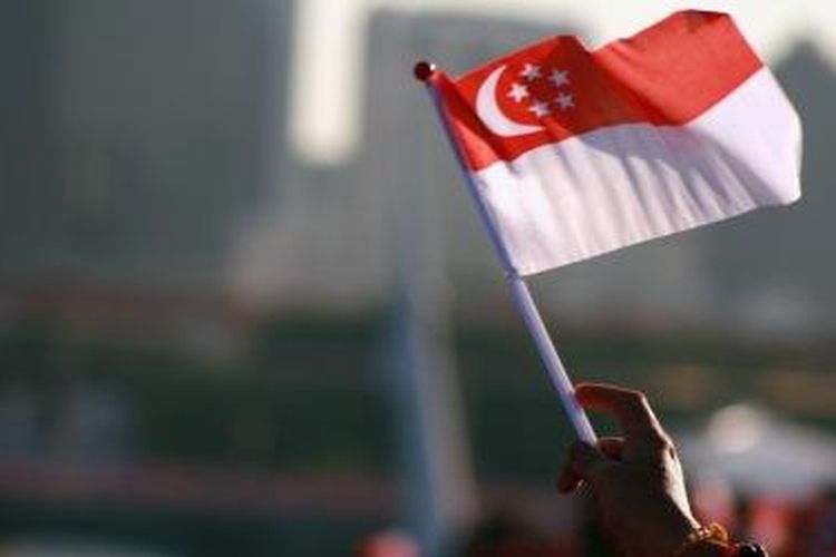 Detail Gambar Bendera Singapura Nomer 23