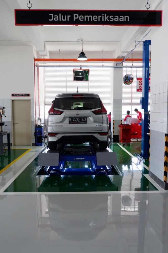 Detail Gambar Bengkel Mobil Mitsubishi Nomer 27