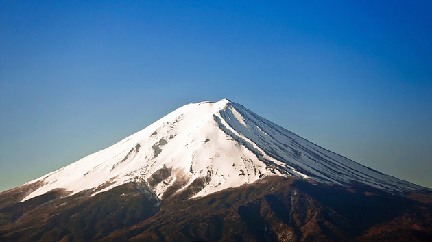 Detail Gambar Bentuk Gunung Api Maar Nomer 22