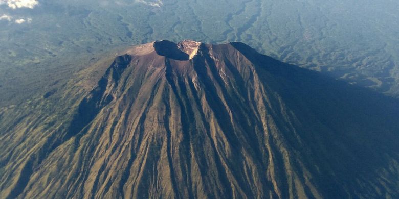 Detail Gambar Bentuk Gunung Api Perisai Nomer 11