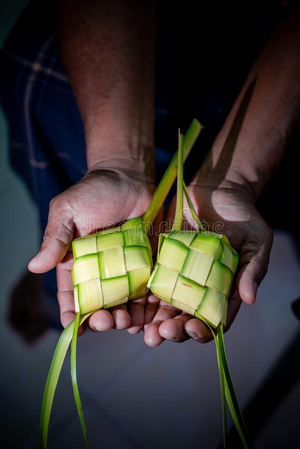 Detail Gambar Bentuk Ketupat Nomer 54