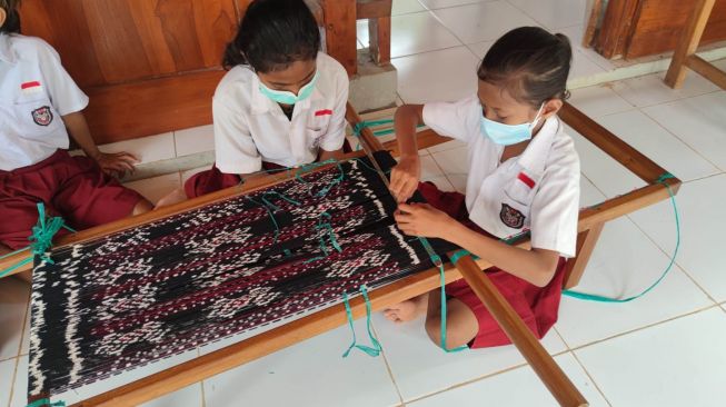 Detail Gambar Bergerak Pendidikan Nomer 18