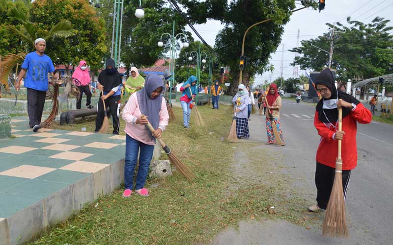 Detail Gambar Bergotong Royong Di Lingkungan Masyarakat Nomer 43