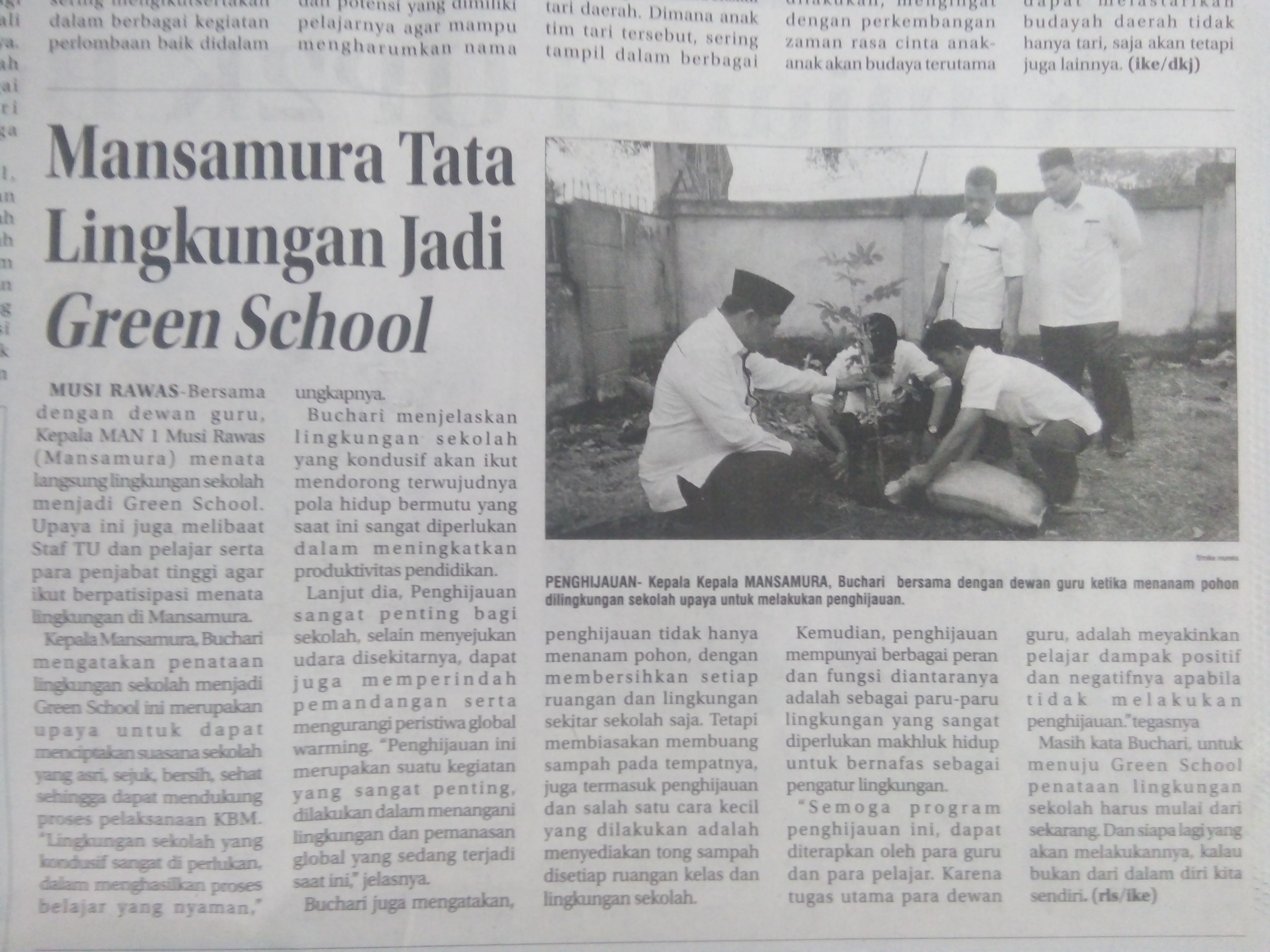 Gambar Berita Di Koran - 44+ Koleksi Gambar