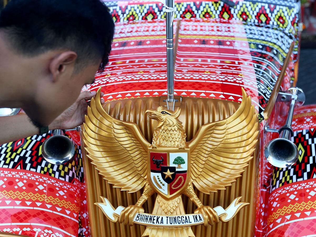 Detail Gambar Bhineka Tunggal Ika Nomer 28