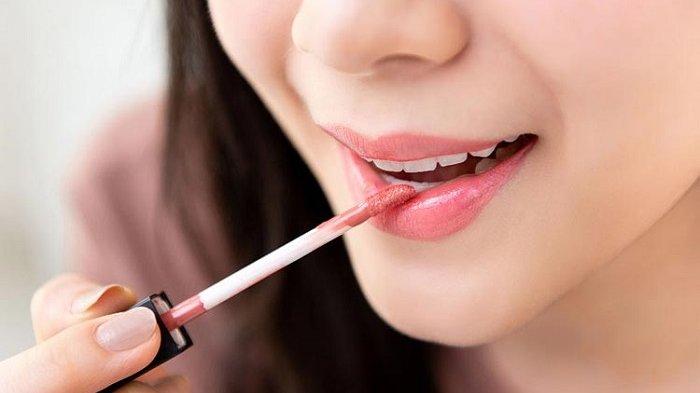 Detail Gambar Bibir Lipstik Nomer 45