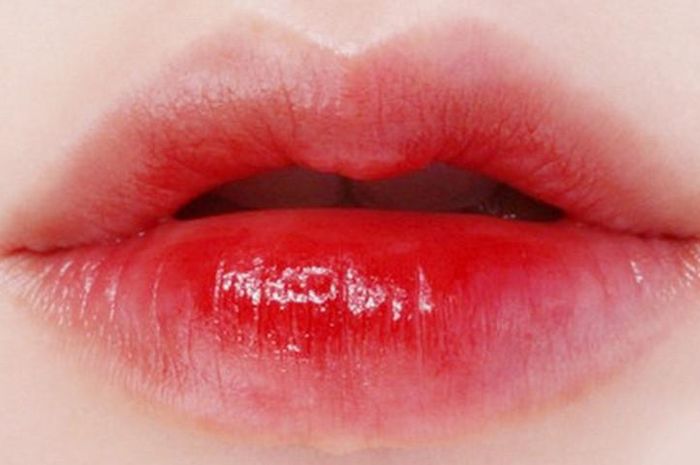 Detail Gambar Bibir Lipstik Merah Nomer 27