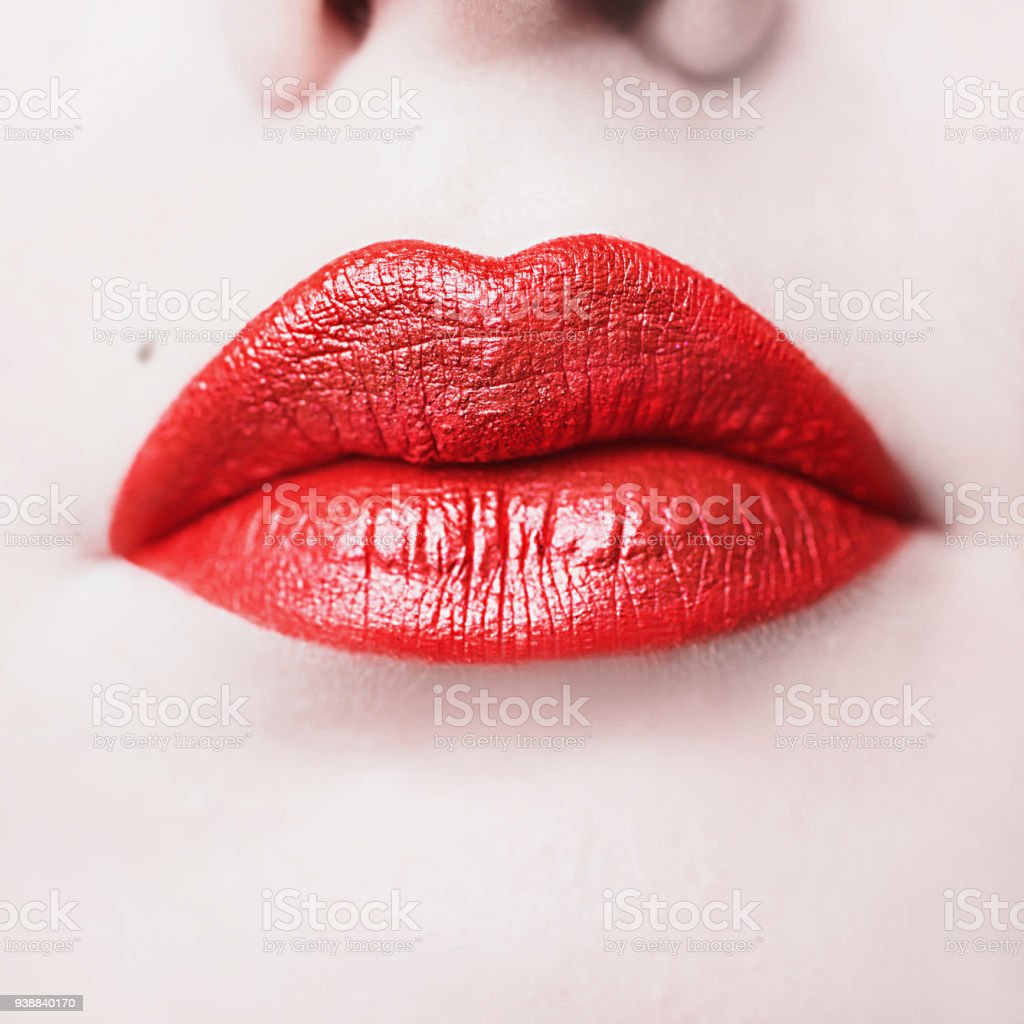 Detail Gambar Bibir Lipstik Merah Nomer 30