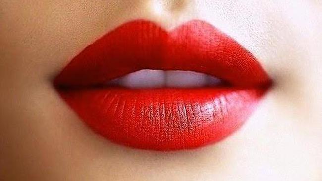 Detail Gambar Bibir Lipstik Merah Nomer 7