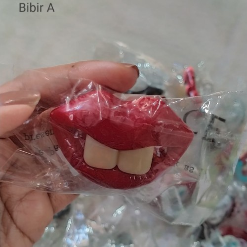 Detail Gambar Bibir Lucu Nomer 47