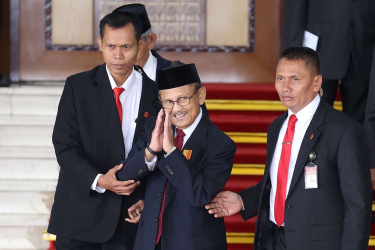 Detail Gambar Bidang Politik Nomer 21