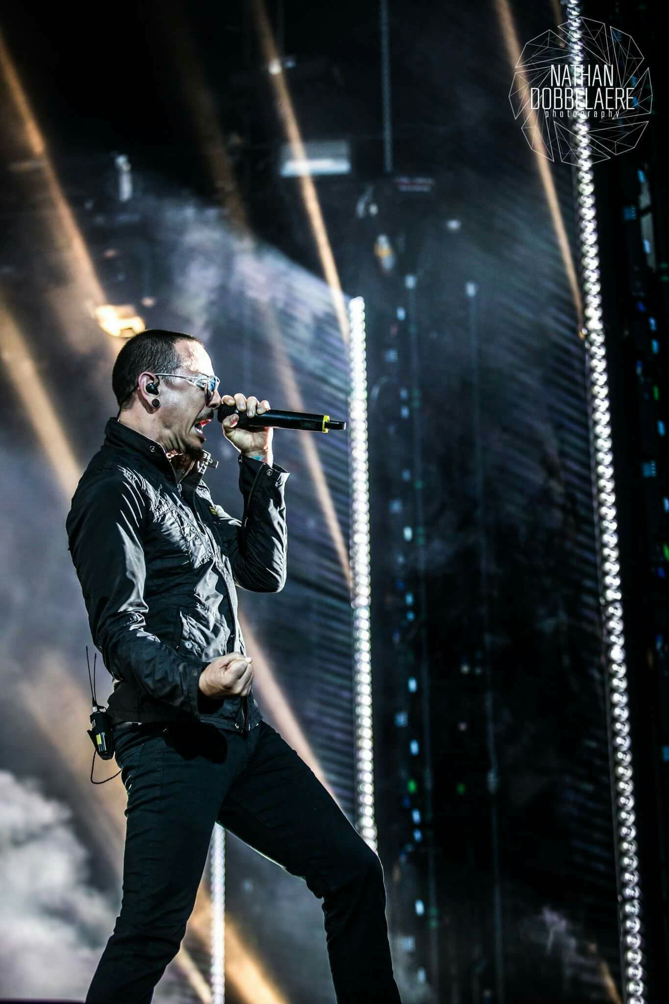 Detail Chester Bennington Hd Wallpaper Nomer 56