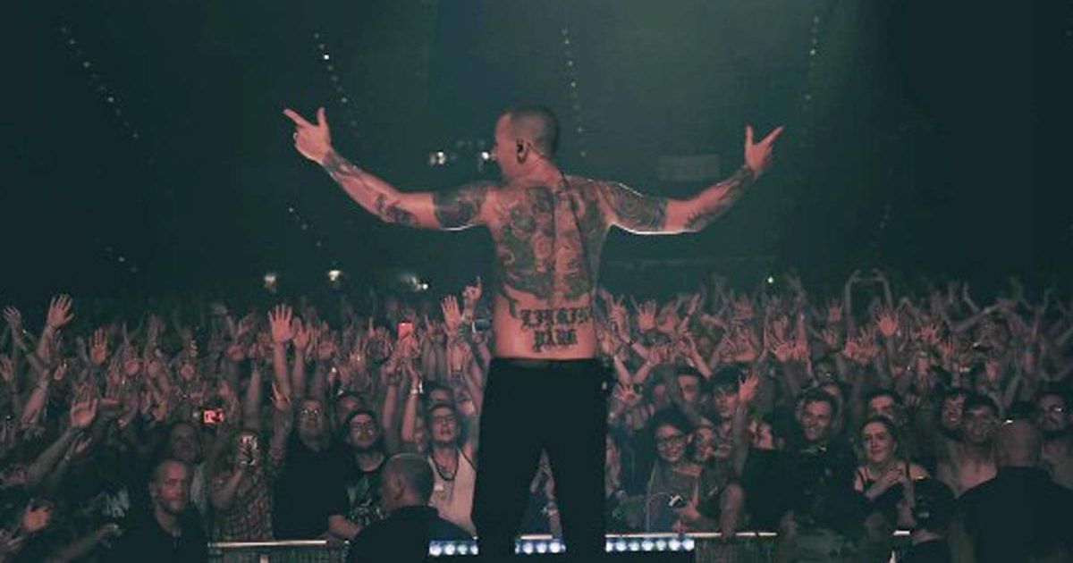 Detail Chester Bennington Wallpaper Nomer 55