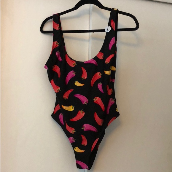 Detail Chili Pepper Bathing Suit Nomer 18