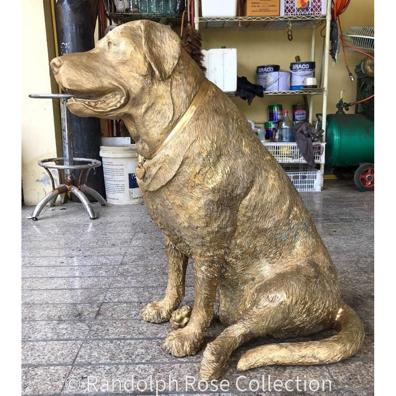 Detail Chocolate Labrador Statue Nomer 54