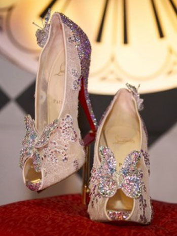 Detail Christian Louboutin Cinderella Shoe Price Nomer 3