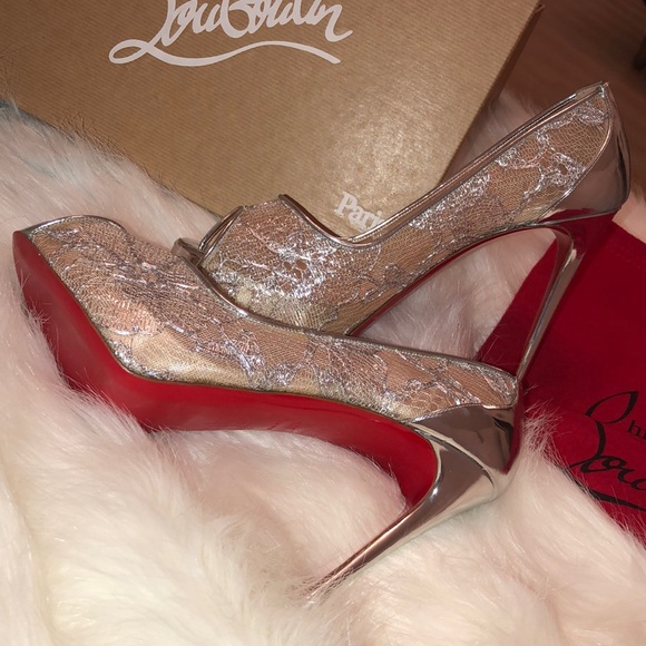 Detail Christian Louboutin Cinderella Shoe Price Nomer 17