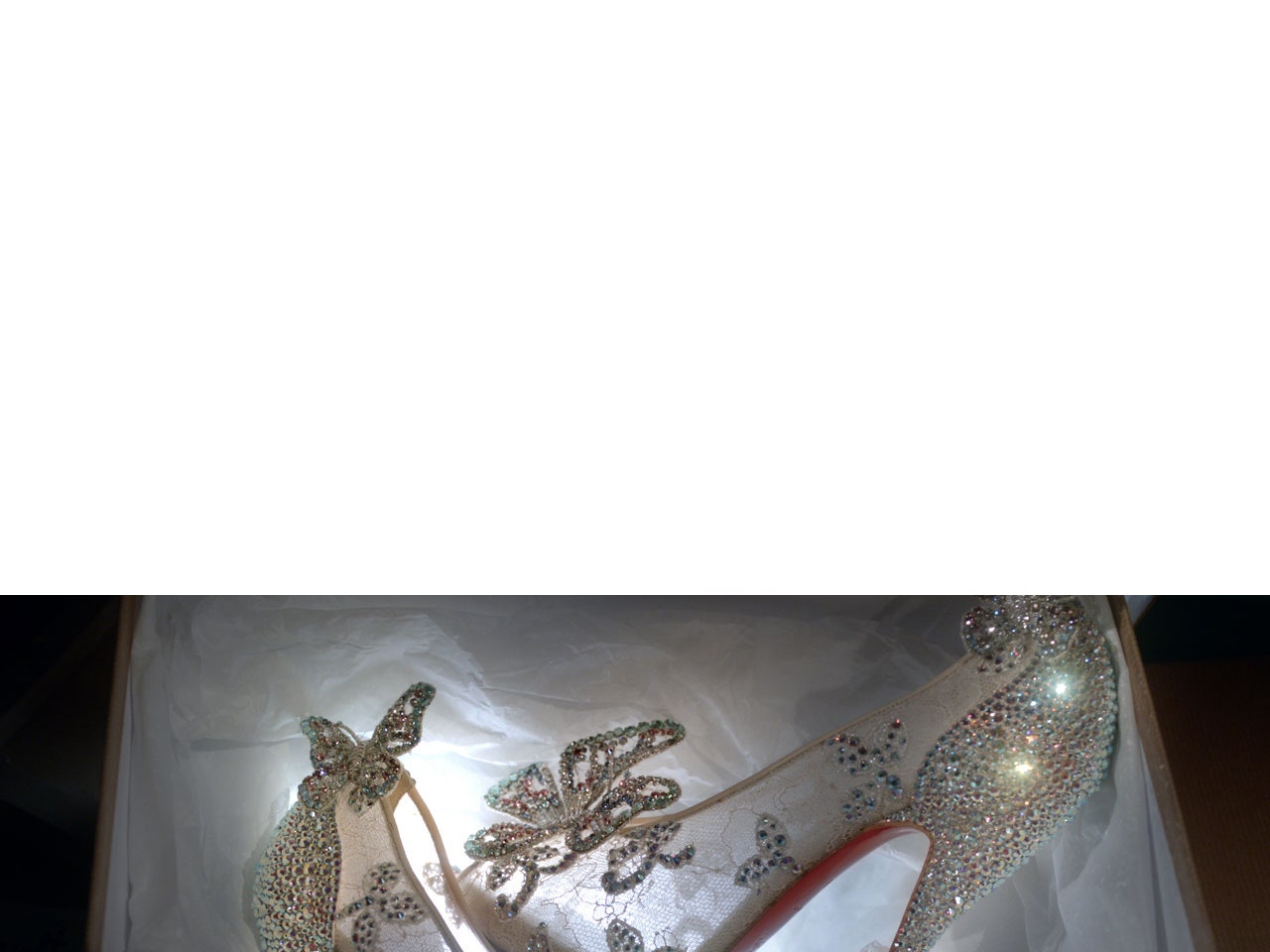 Detail Christian Louboutin Cinderella Shoes For Sale Nomer 23