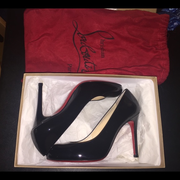 Detail Christian Louboutin Simple Pumps 100 Nomer 46